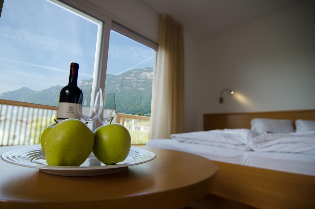 Garni Hotel Peterlinhof Caldaro Rom bilde